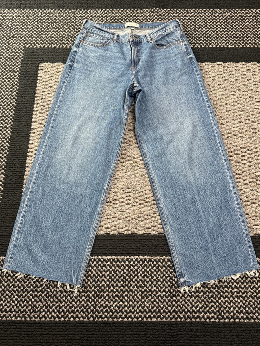Abercrombie & Fitch Ultra Loose Jeans Womens 30 Long Curve Love Raw Hem Wide Leg